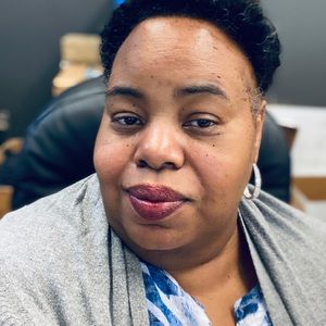 Meet your Posher, Norma